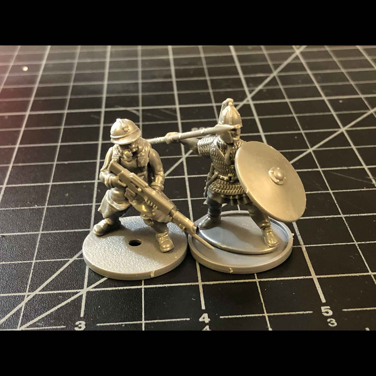 25mm Dual Use Bases — official supplier image 2