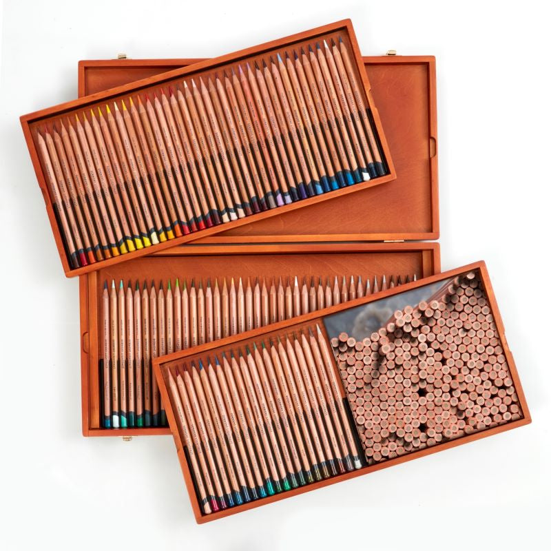 Derwent Lightfast 100 Wooden Box 2305693